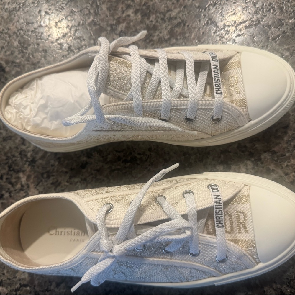 Dior WALK’N’DIOR Sneakers - Picture 9 of 13